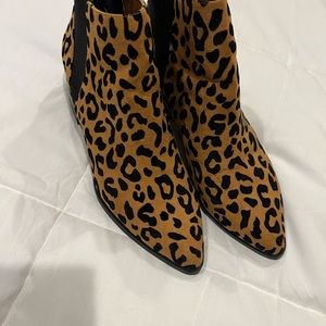 Chinese laundry leopard booties sz 10